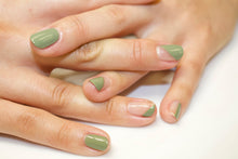 Load image into Gallery viewer, Mandeville Maven - 7 Free + Vegan Nail Polish - Pothos Beauty