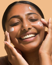 Load image into Gallery viewer, Phyto Triple C Serum 30ml | PLANTKOS - Pothos Beauty