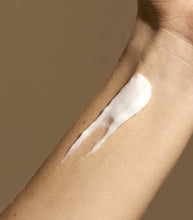 Load image into Gallery viewer, Quench My Thirst Moisturizer | 27 ROSIERS - Pothos Beauty