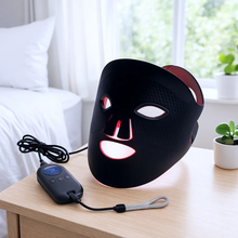Load image into Gallery viewer, proCLEAR LED Mask (Jet Black)
