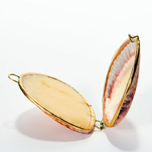 Load image into Gallery viewer, Leaves &amp; Wood Perfume
