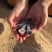 Load image into Gallery viewer, Leaves &amp; Wood Solid Perfume Balm + Mother of Pearl Spoon
