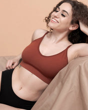 Load image into Gallery viewer, Everyday Versatile Seamless Bralette | Seamless Lingerie - Pothos Beauty
