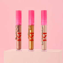 Load image into Gallery viewer, Glow Me Liquid Eyeshadow | PYT Beauty® - Pothos Beauty
