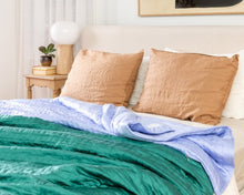 Load image into Gallery viewer, Gravity Cooling Weighted Blanket | Gravity BlanketsCooling Weighted Blanket
