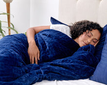 Load image into Gallery viewer, Gravity Weighted Blanket  |  Gravity Blankets
