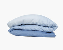 Load image into Gallery viewer, Gravity Weighted Blanket - Ombre | Gravity Blankets - Pothos Beauty
