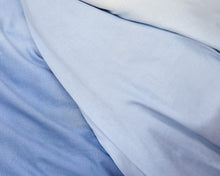 Load image into Gallery viewer, Gravity Weighted Blanket - Ombre | Gravity Blankets - Pothos Beauty

