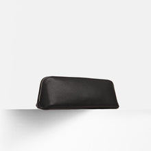 Load image into Gallery viewer, Livana PerfectTemp Leather Cosmetic Case - The Minimalist  |  LIVIANA
