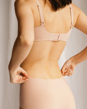 Load image into Gallery viewer, Second Skin Everyday Seamless T-shirt Bra | Seamless Lingerie - Pothos Beauty

