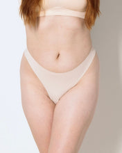 Load image into Gallery viewer, Second Skin Invisible Thong | Seamless Lingerie - Pothos Beauty
