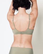 Load image into Gallery viewer, Second Skin Lift Seamless Plunge Bra | Seamless Lingerie - Pothos Beauty
