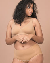 Load image into Gallery viewer, Second Skin Lift Seamless Plunge Bra | Seamless Lingerie - Pothos Beauty
