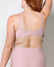 Load image into Gallery viewer, Second Skin Maternity Nursing Bra | Seamless Lingerie - Pothos Beauty
