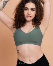 Load image into Gallery viewer, Second Skin Wide Strap Seamless Bra | Seamless Lingerie - Pothos Beauty

